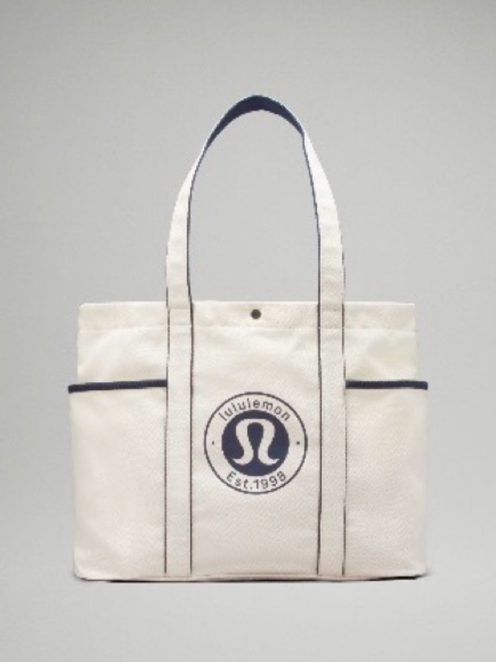 Lululemon Daily Multi-Pocket Canvas Tote
Bag 20L